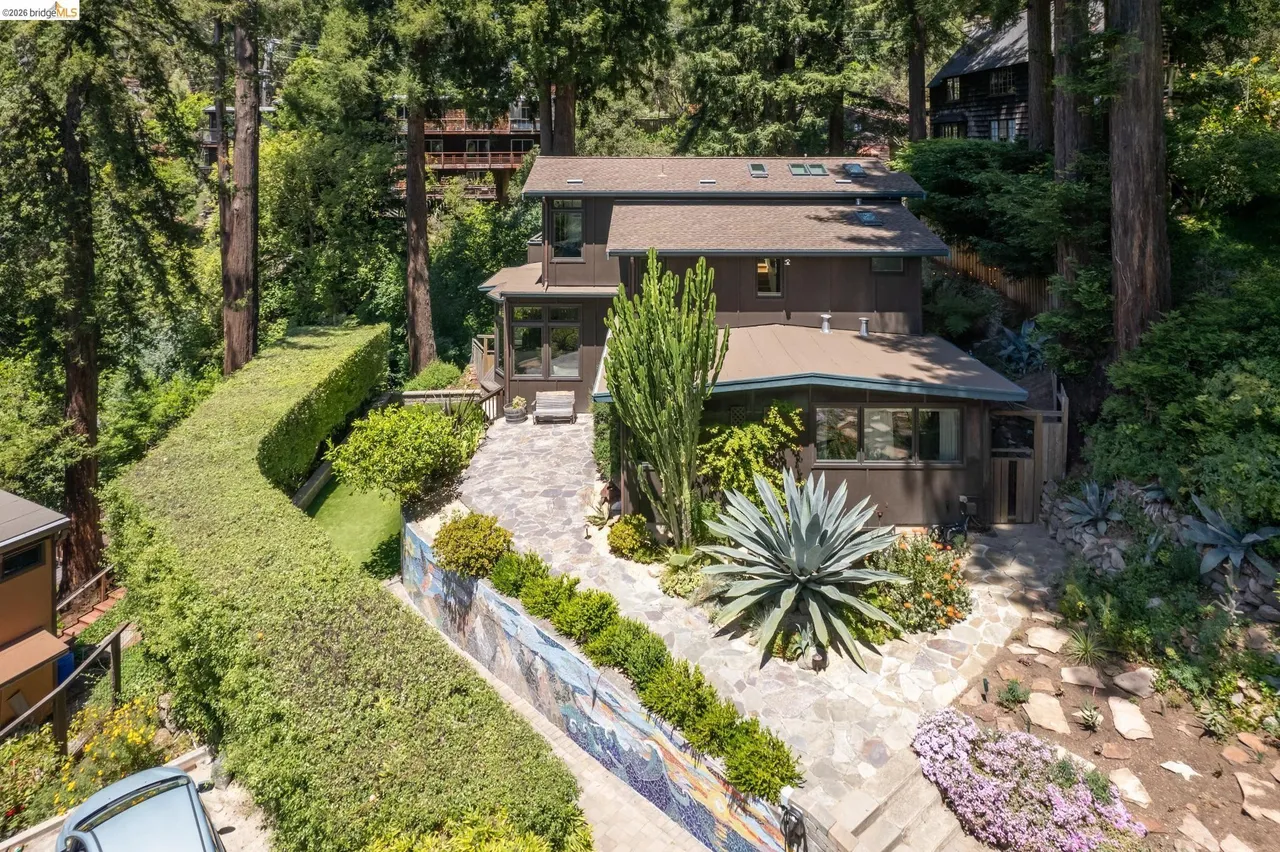 5871 Harbord Drive
