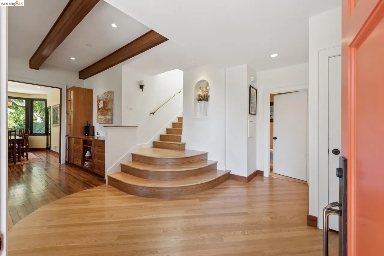 5871 Harbord Drive