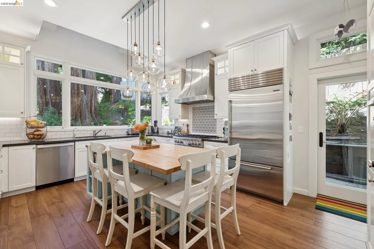 5871 Harbord Drive