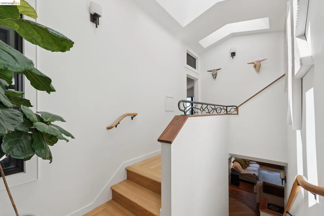 5871 Harbord Drive
