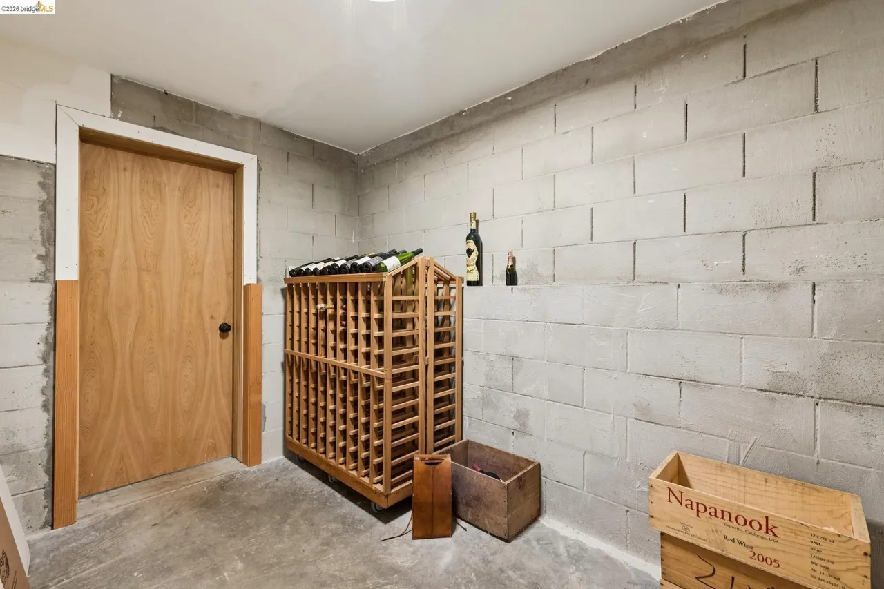 5871 Harbord Drive