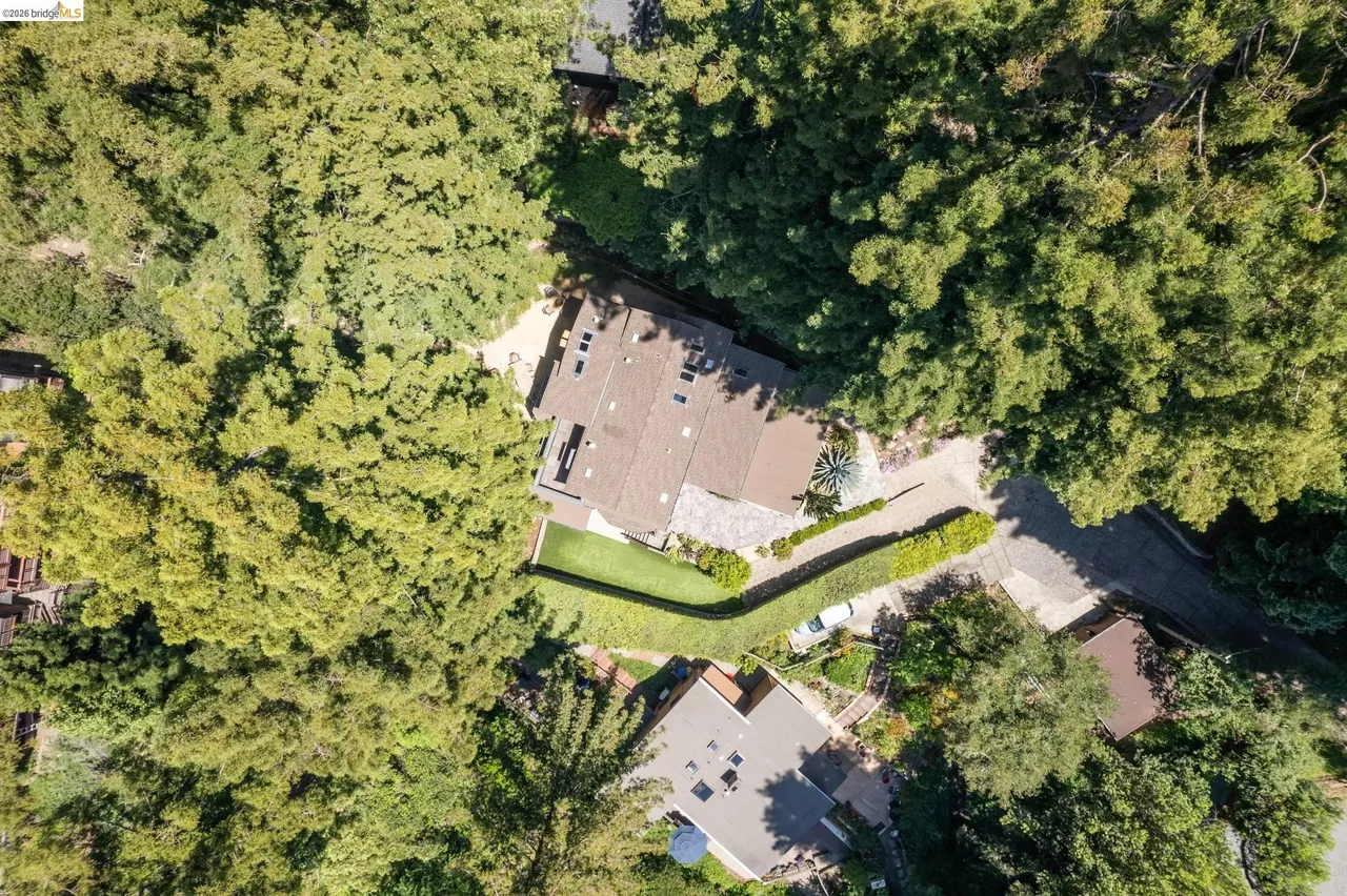 5871 Harbord Drive