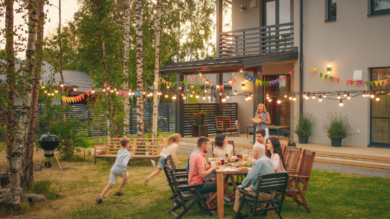 picnic dinner outdoor