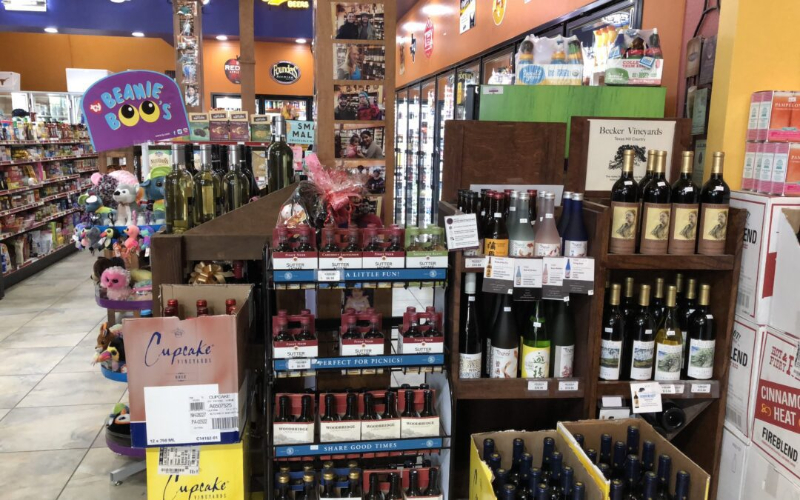 Finding local and food is important if you want to buy or sell in the mueller neighbor hood in central austin. Try the mosaic