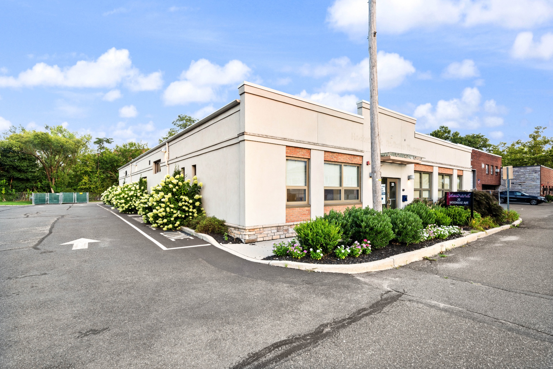 20 Woodridge Ave, Hackensack, NJ