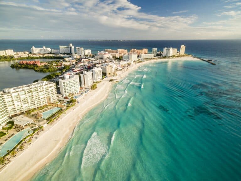Why Smart Investors Choose Quintana Roo Over the Dominican Republic