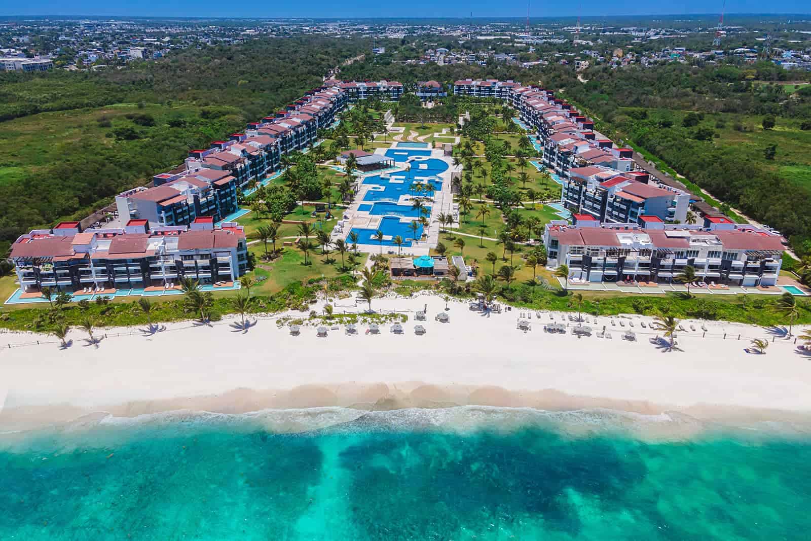 Mareazul Beachftont Condos