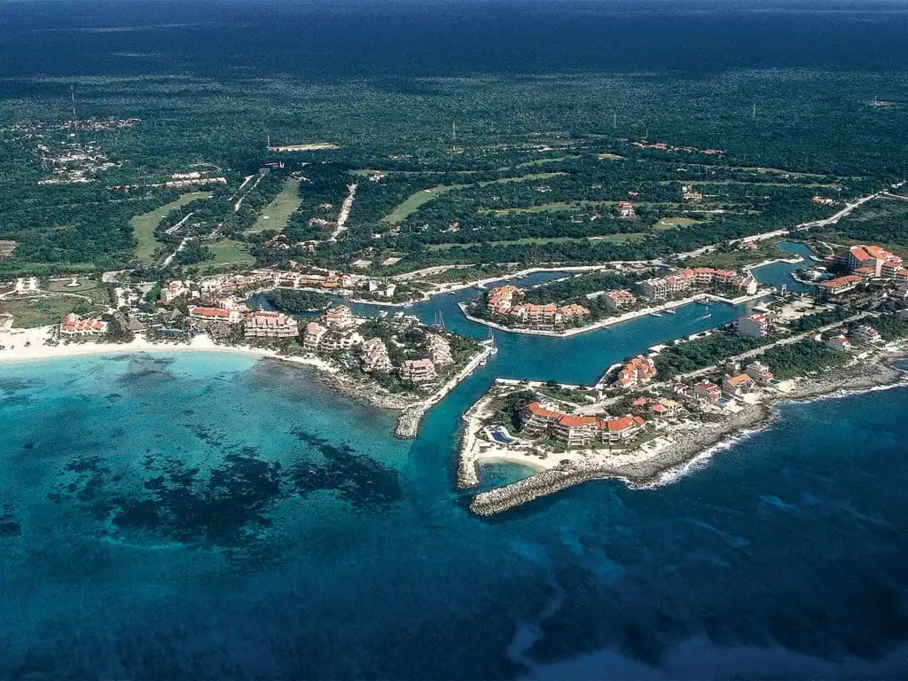 Puerto Aventuras Aerial view