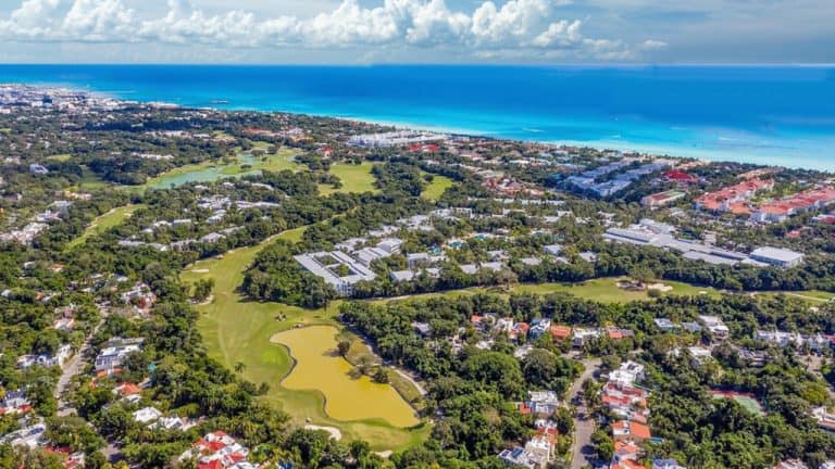 Best Neighborhoods in Playa del Carmen | Where to Live & Invest (2026 Guide)