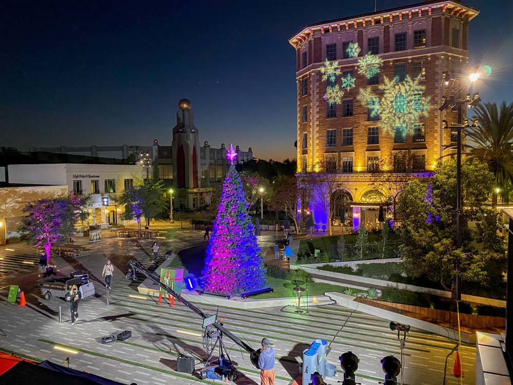 Culver City Christmas Tree lighting - Photo by Matthew Stoelt of Stoelt Productions