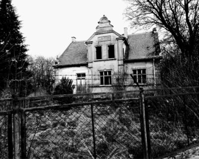 A house that has not been well maintained.