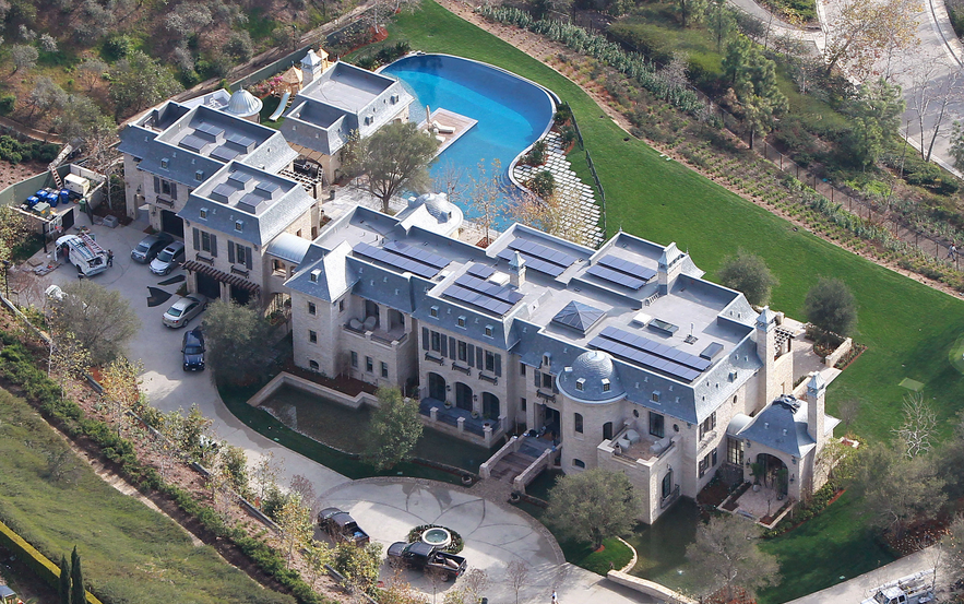 TOM BRADY AND GISELE’S SOCAL PALACE