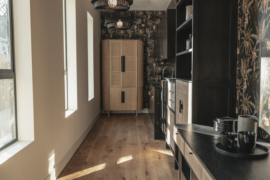 “pantry”
