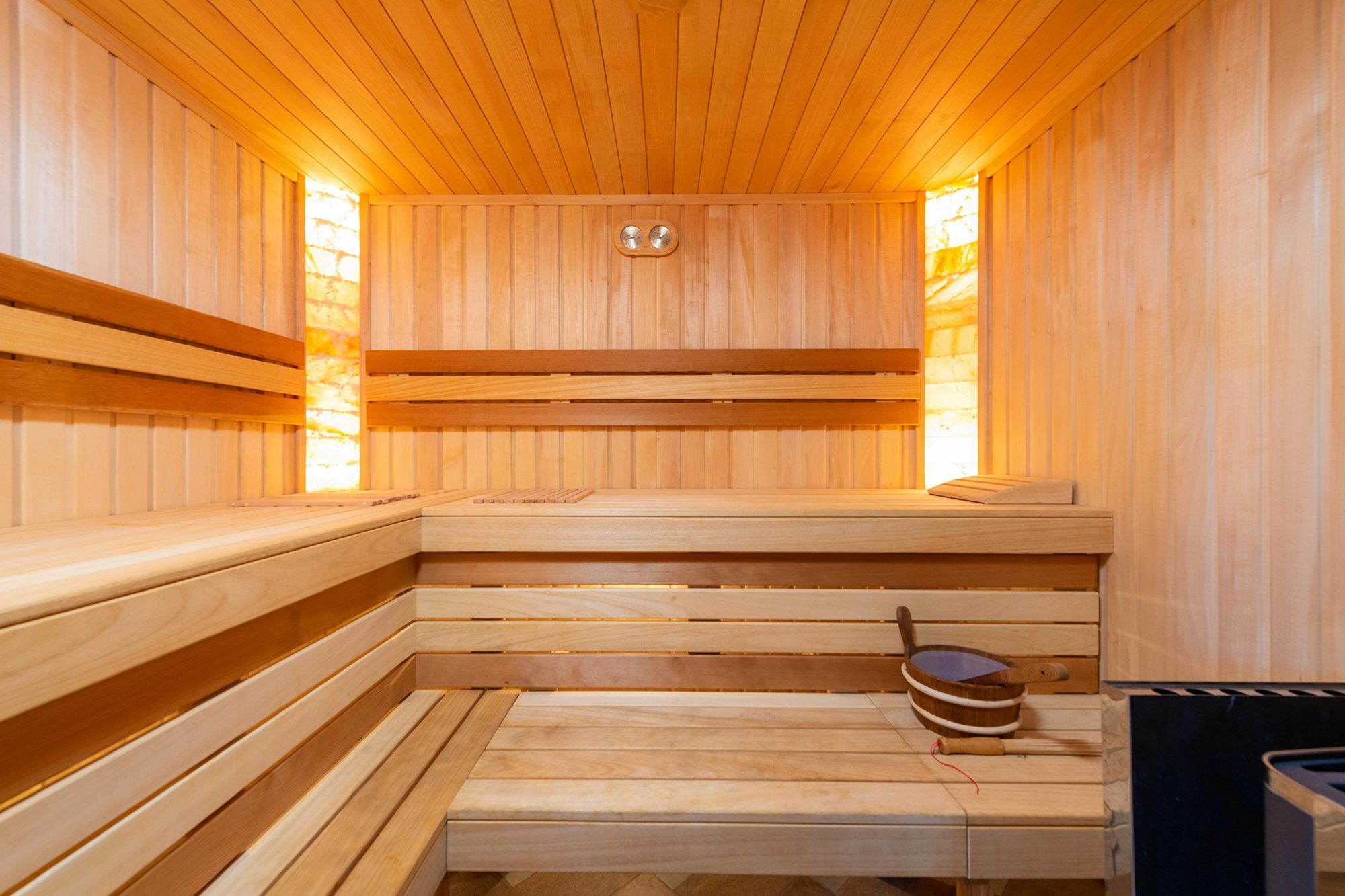 “sauna”