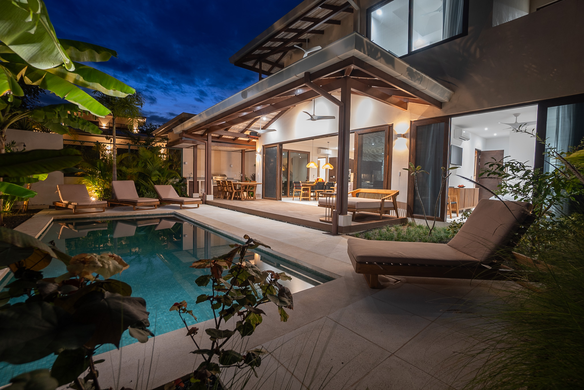 Casa 64 – Contemporary 5 Bedroom Luxury Home in Tamarindo Park Image