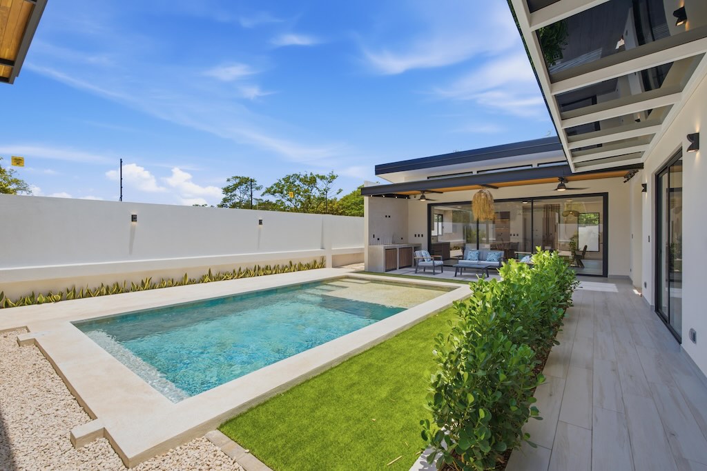 Villa Fresno | Newly Completed Contemporary Home with Private Pool Near Playa Avellanas - Playa Avellanas, Guanacaste