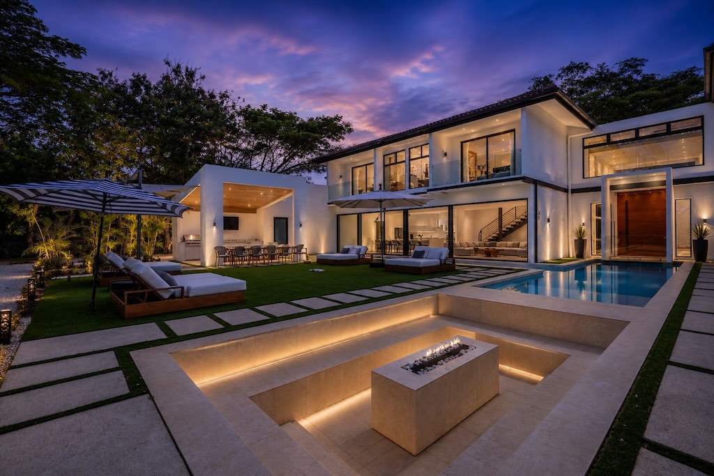 Casa Blanca | Luxurious Modern Golf Course Estate in Hacienda Pinilla - Hacienda Pinilla 
