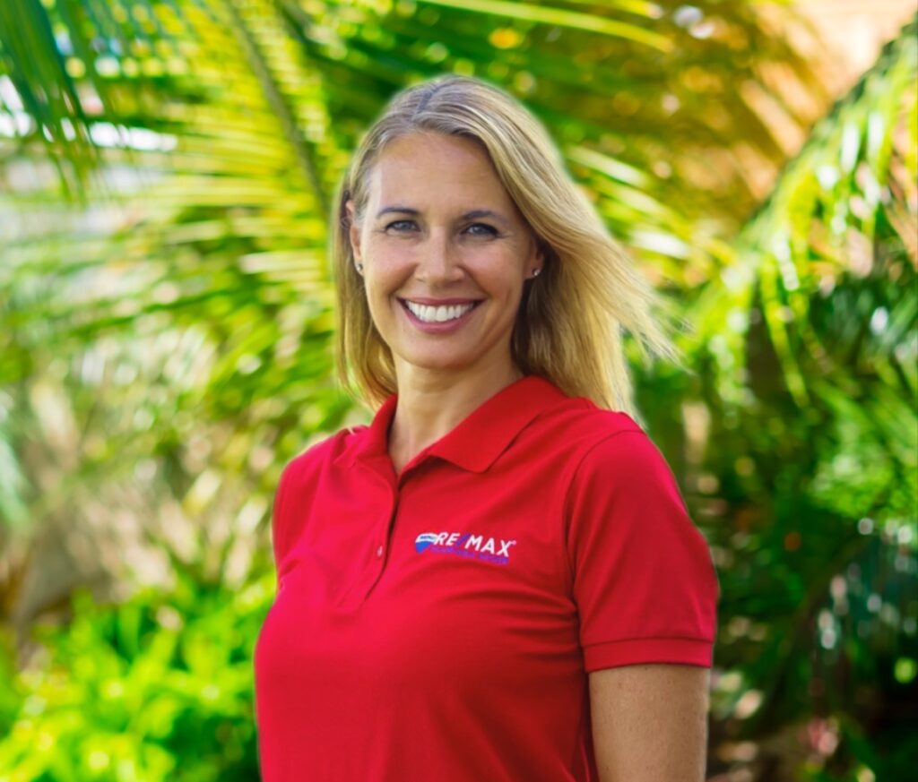 Picture of RE/MAX Island Real Estate Agent Kelly German