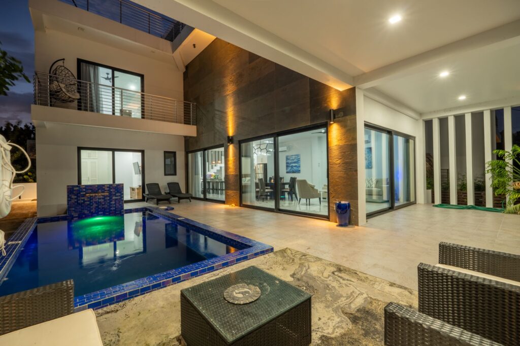 Pool View of Belize luxury homes