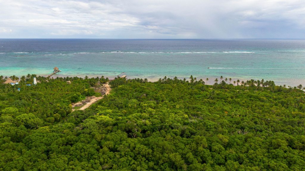 7.367-acre Ambergris Caye beachfront property near Bacalar Chico Marine Reserve
