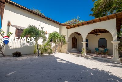 Front view of Casa El Fuerte home in San Pedro Belize near the beach