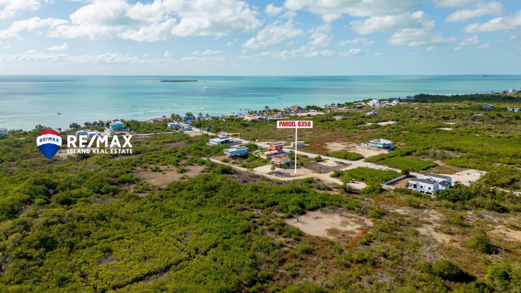 Off beach parcel in secret beach, investment property