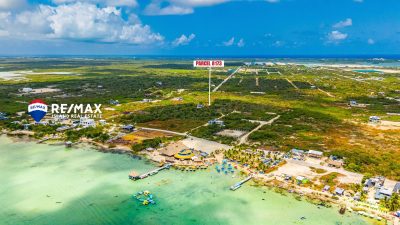 Wide aerial perspective of the Belize West Coast showing the short distance from this inland parcel to the turquoise waters and beachfront restaurants of Secret Beach.