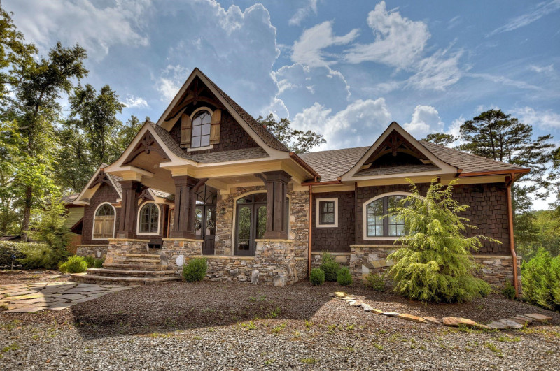 An exterior of a luxuirious house