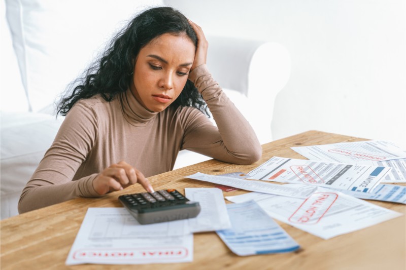Pricing a distressed property