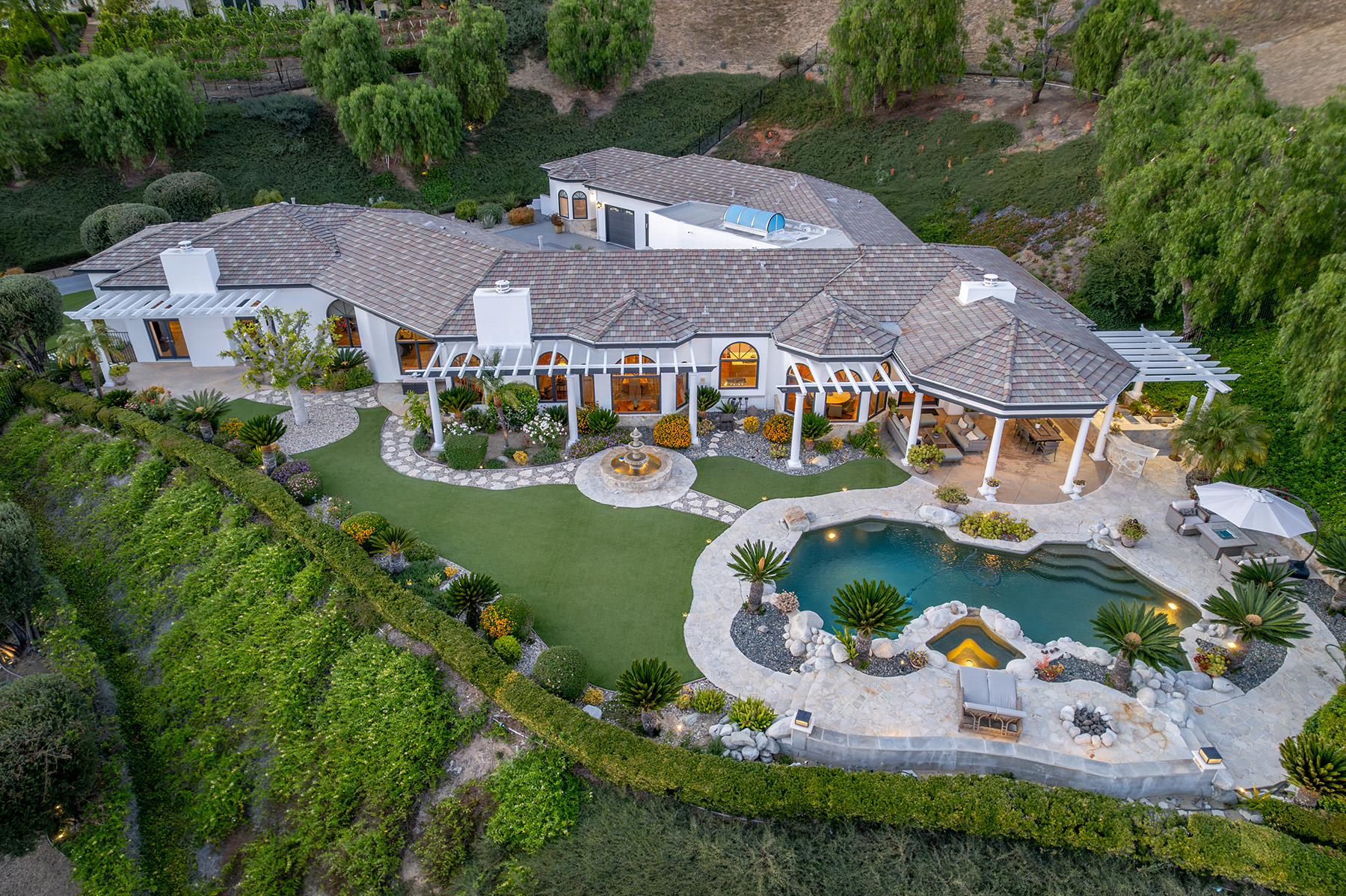 Aerial view of 1266 Heritage Place, Westlake Village, CA 91362