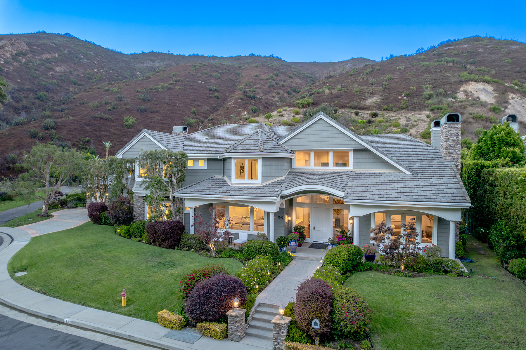 Aerial view of 1502 Bienveneda Avenue, Pacific Palisades, CA 90272