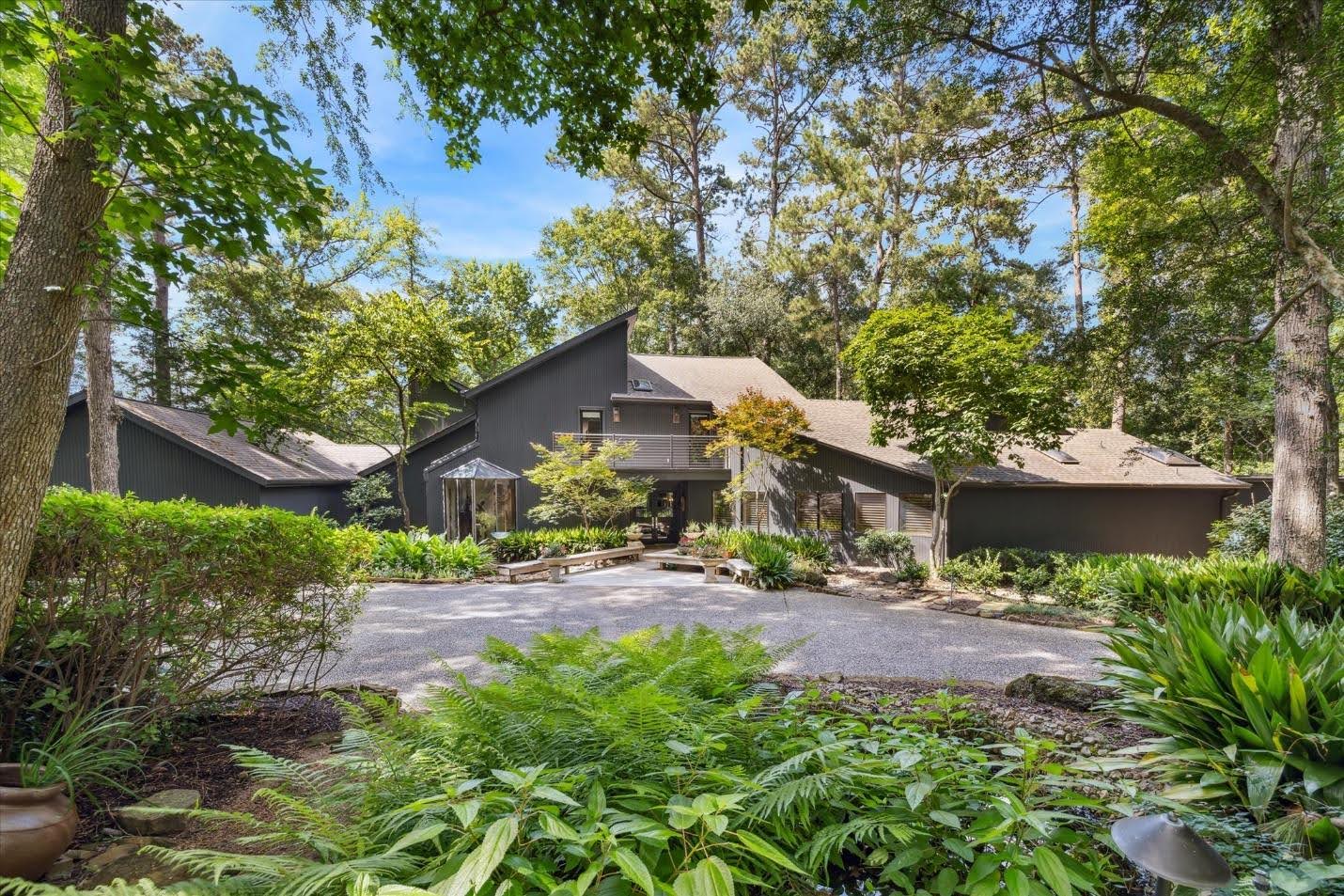 Springtime Escape in Tomball