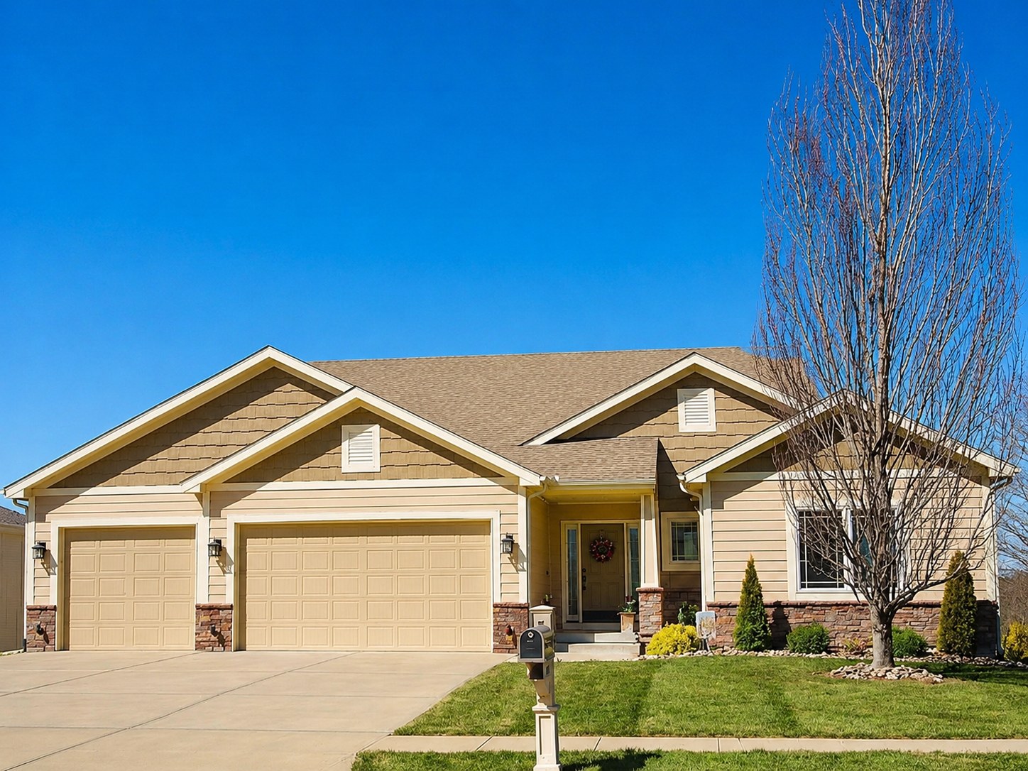 Front exterior of 626 Liberty Road, Smithville, MO — 4-bedroom reverse 1.5 story in Kindred Heights bought sight unseen with a VA loan