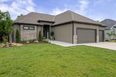 Ready to Sell and Buy Your Next Home at the Same Time in Kansas City?