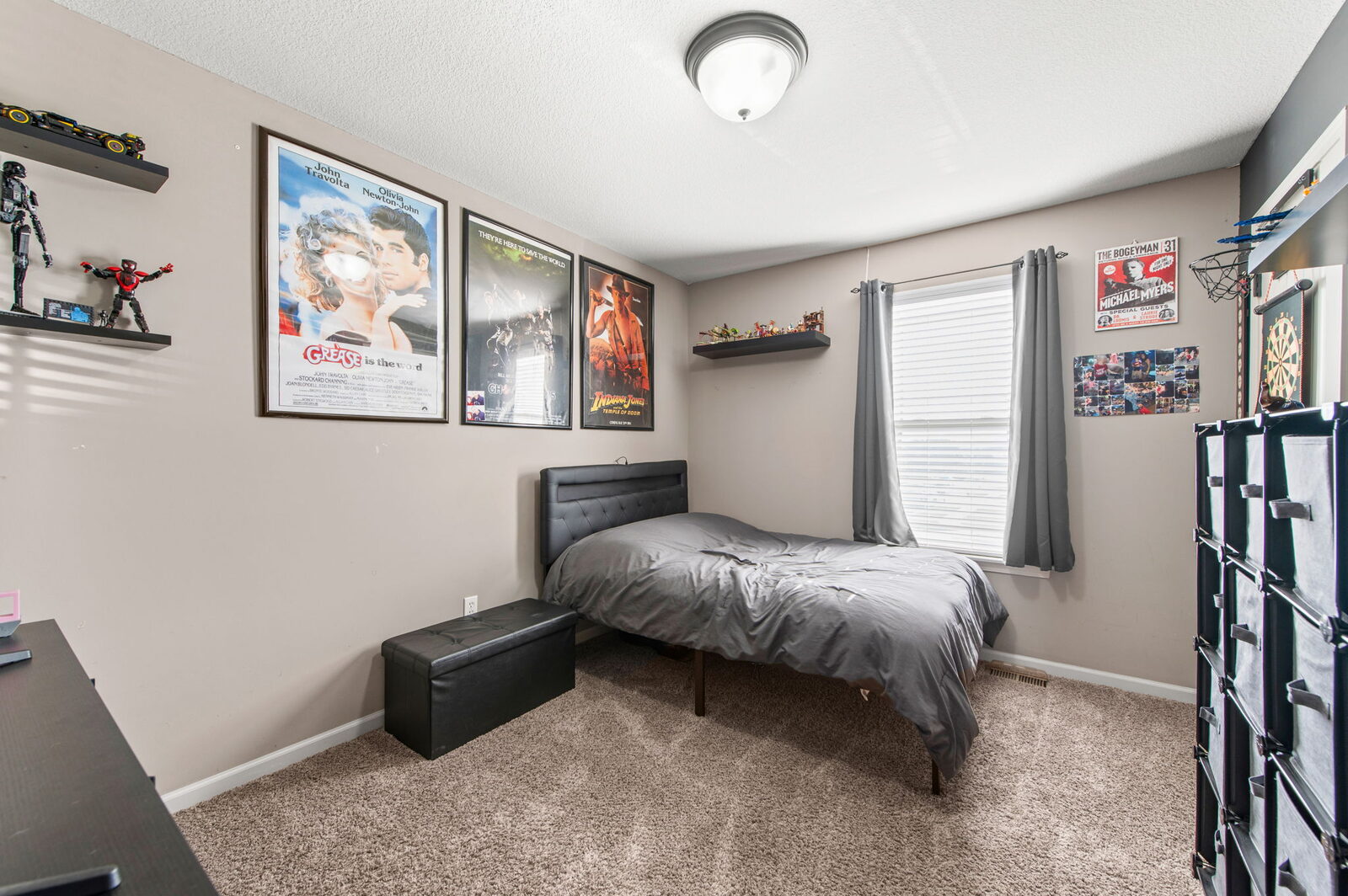 Additional bedroom at 19204 Corbyn Lane, Smithville, MO