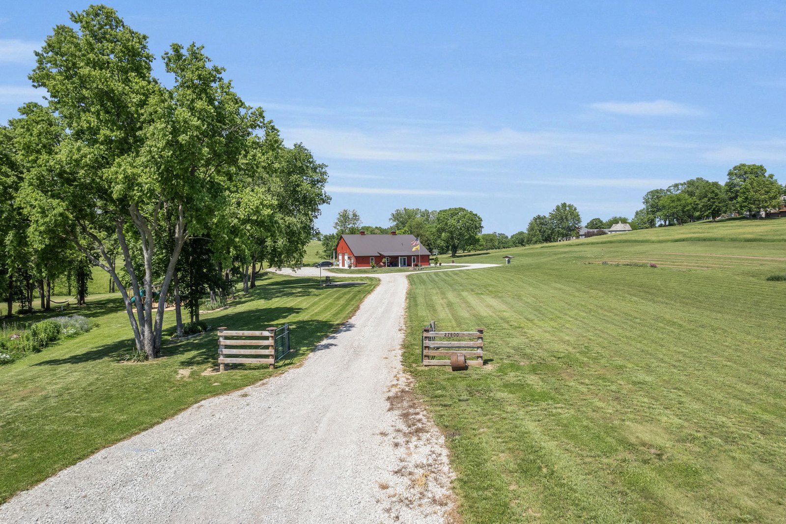 Gravel road approach to the acreage property north of Weston, Missouri