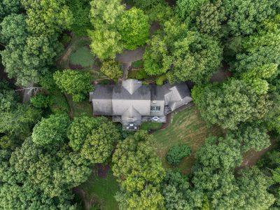 Private estate with hand-hewn timber home and rolling pasture