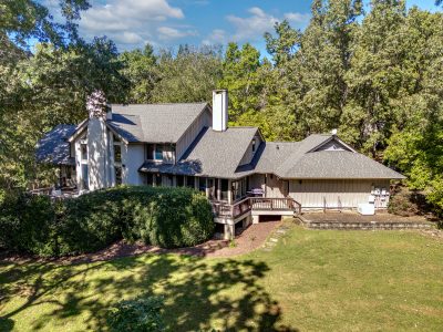 Secluded estate home ideal for equestrian or recreational land use