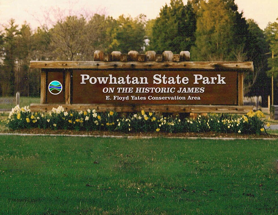 Explore the outdoors at Powhatan State Park with its miles of multi-use trails, riverfront access for water activities, and campsites and picnic shelters for friends and family to enjoy. 