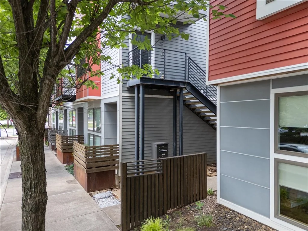 Street view of townhome in Fayetteville