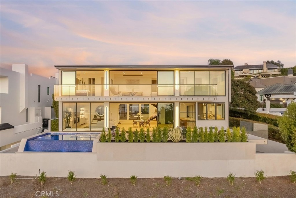 Dover Shores Waterfront Luxury Estate