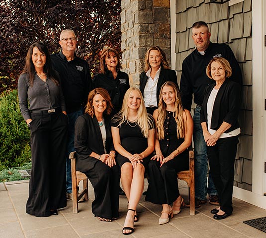 Connect with a Professional Real Estate Agent