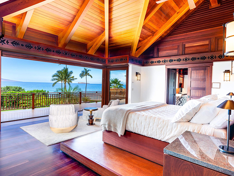 Wailea-Makena Home with Clean Designed Bedroom