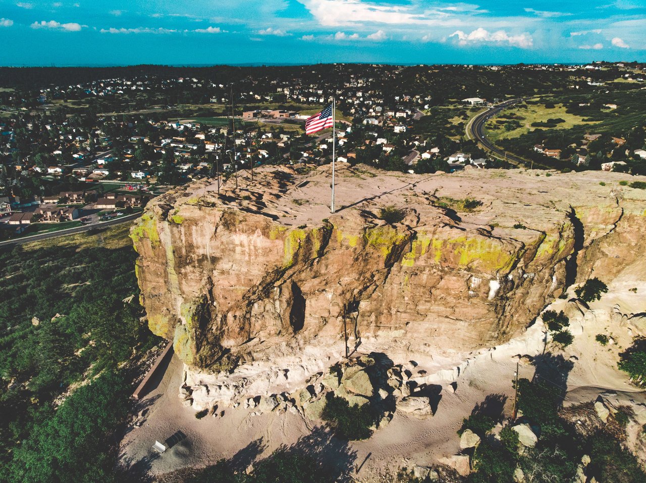 <span>Castle</span> <span>Rock</span>
