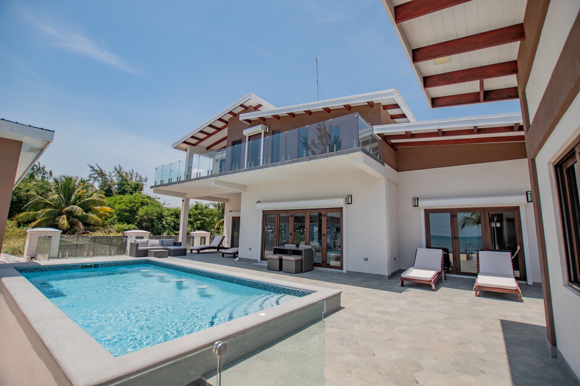 Listing Gallery 0