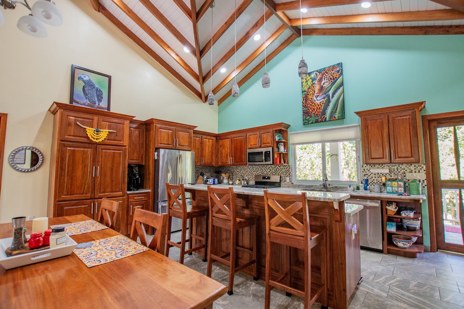 Listing Gallery 2
