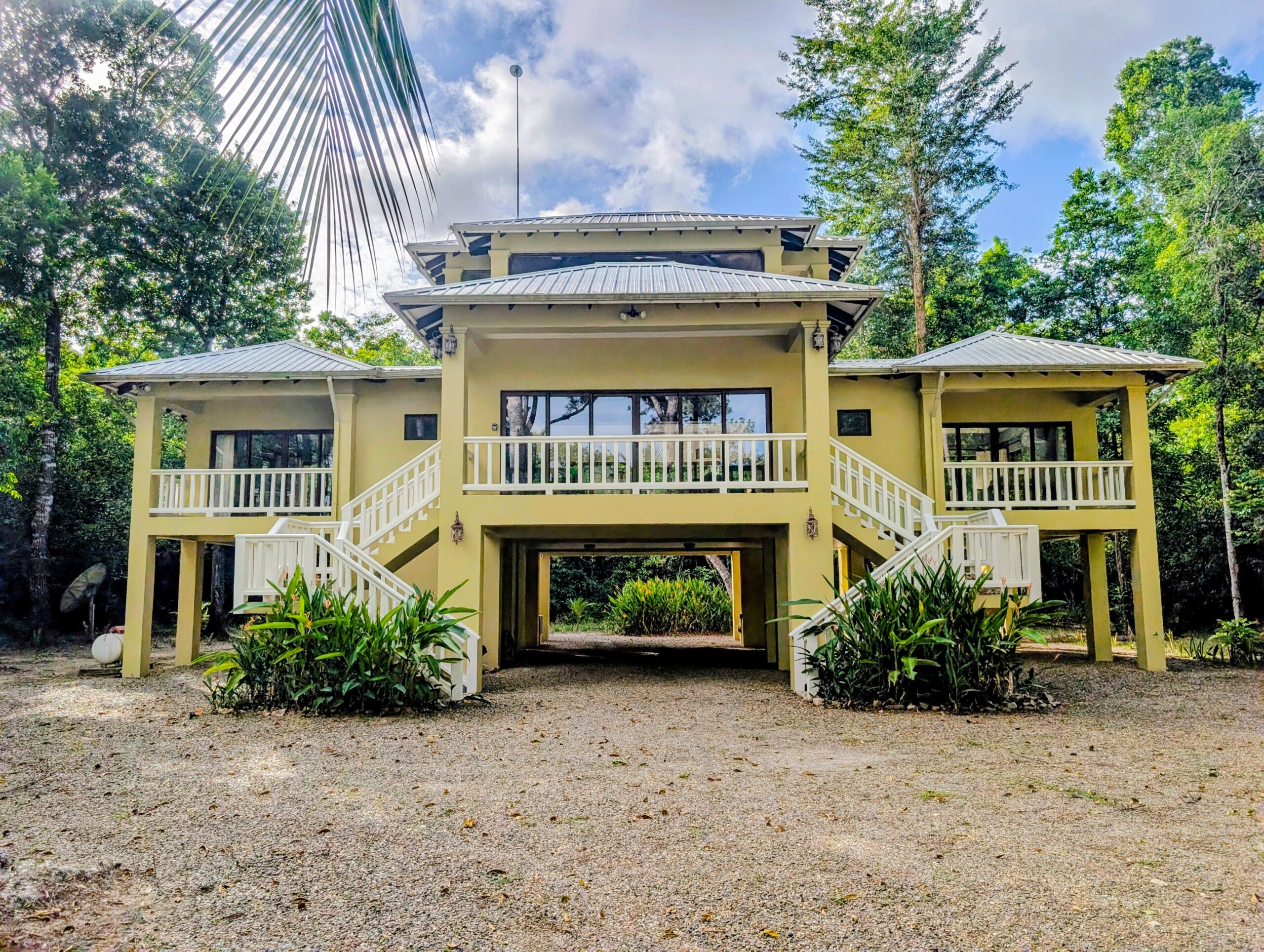 Listing Gallery 0