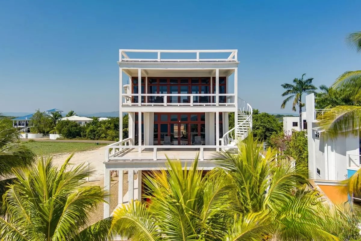 Listing Gallery 1