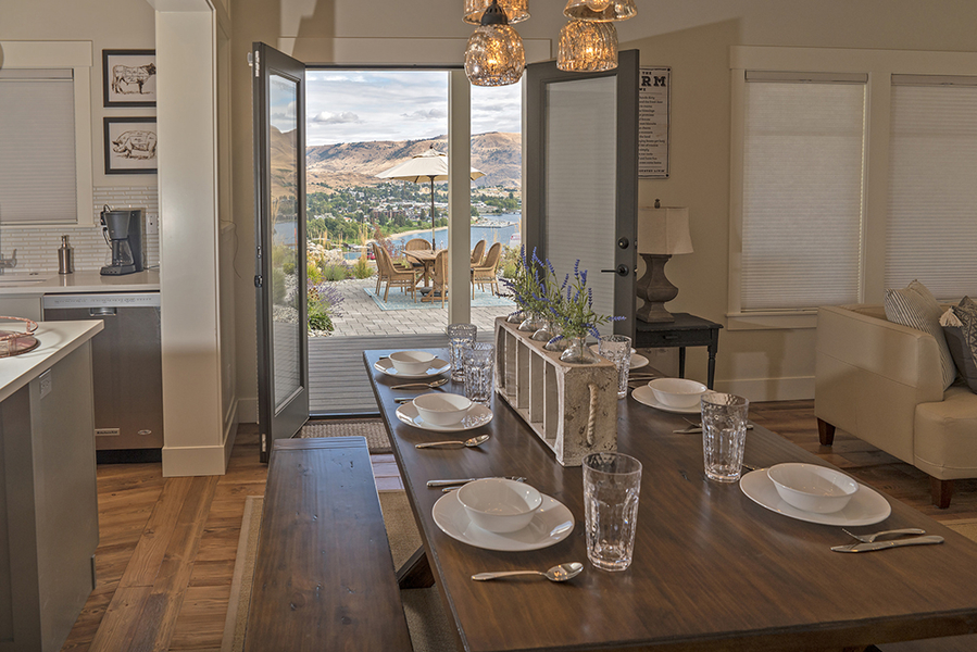 404 Porcupine Lane – Lookout Home