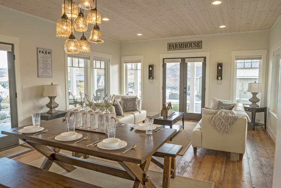 404 Porcupine Lane – Lookout Home